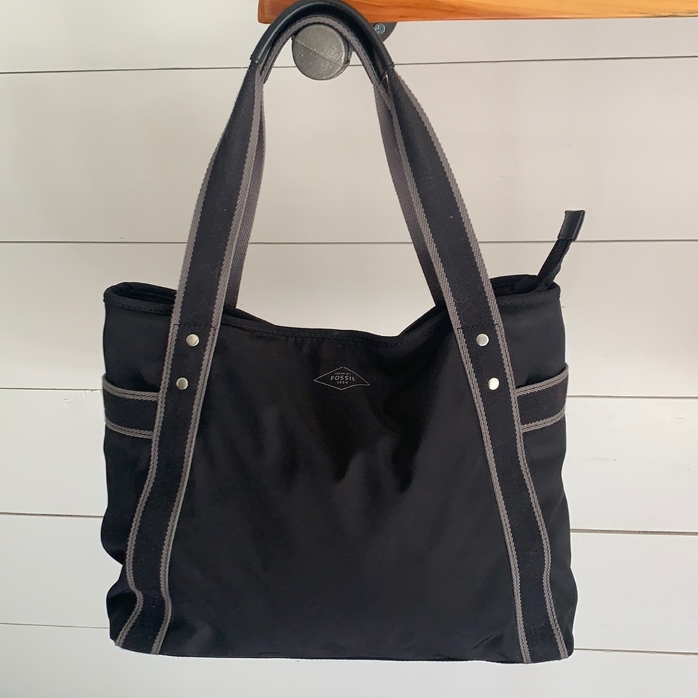 Large Fossil Overnight Bag or Large Tote Shoulder Bag
